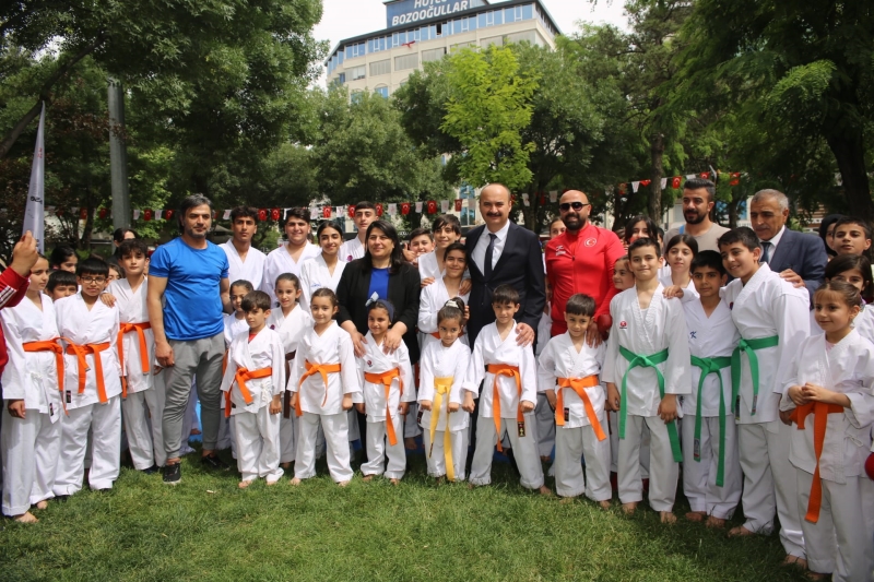 19 Mayıs Atatürk'ü Anma Gençlik ve Spor Bayramı Kutlandı