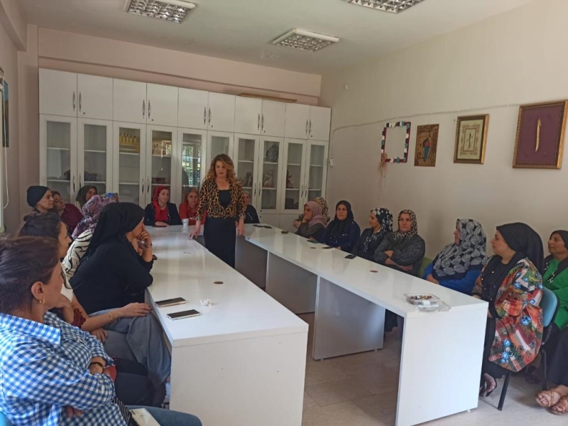 KADINLAR BİLMEK’TE GRUP ÇALIŞMALARIYLA DAHA MUTLU VE DAHA FARKINDA