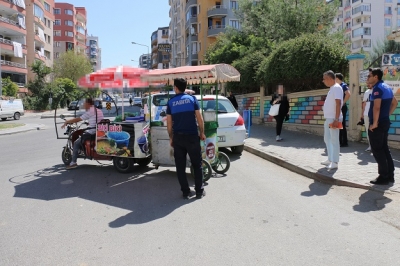 OKUL ÇEVRESİNDEKİ BÜFE VE BAKKALLAR DENETLENDİ